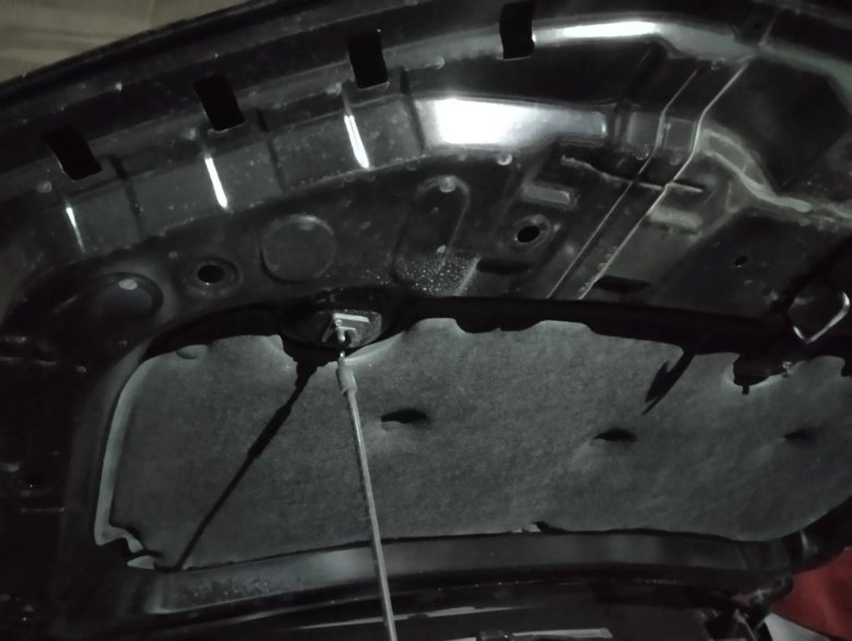 Шумоизоляция капота мазда 3 бк седан