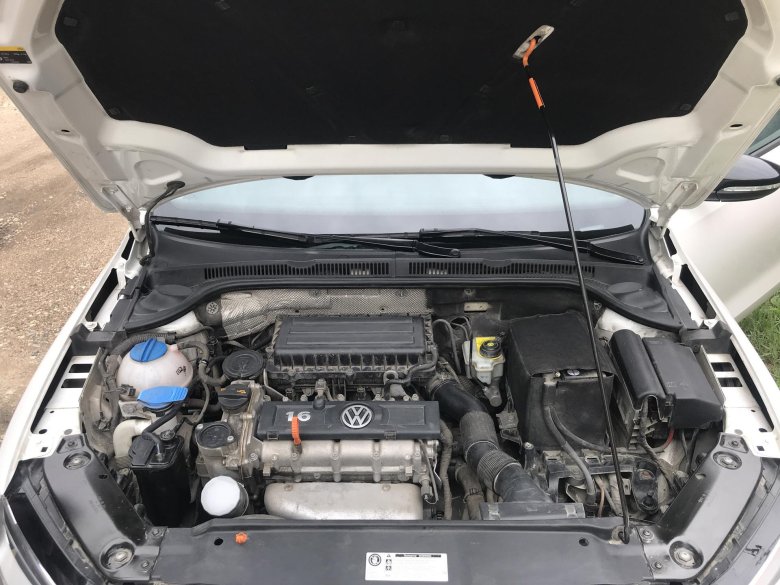 Volkswagen Jetta 6 под капотом