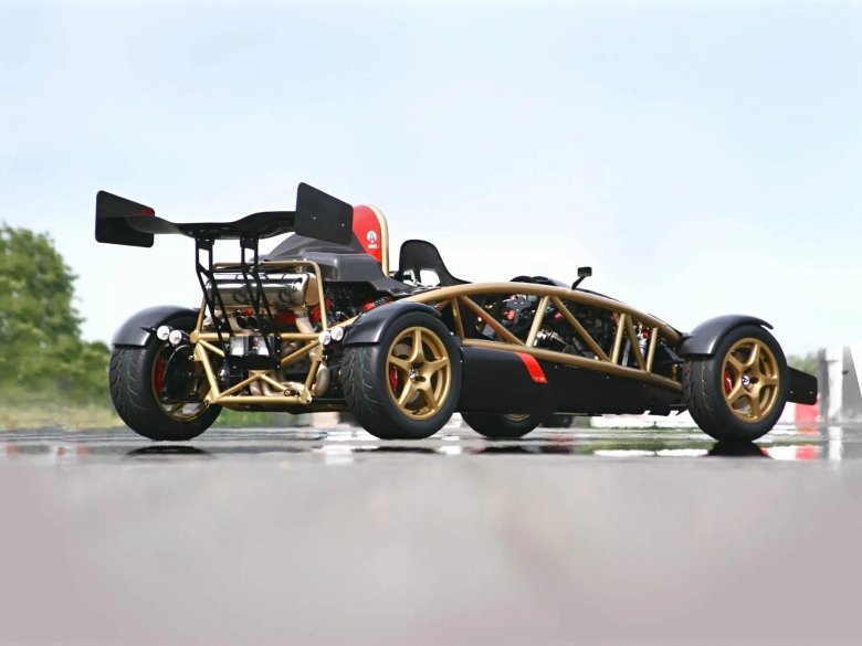 Ariel atom 500 v 8