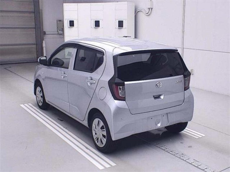 Daihatsu mira e