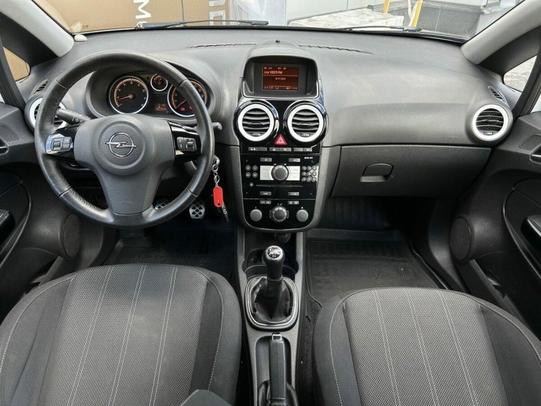 Опель корса д 1.4 механика