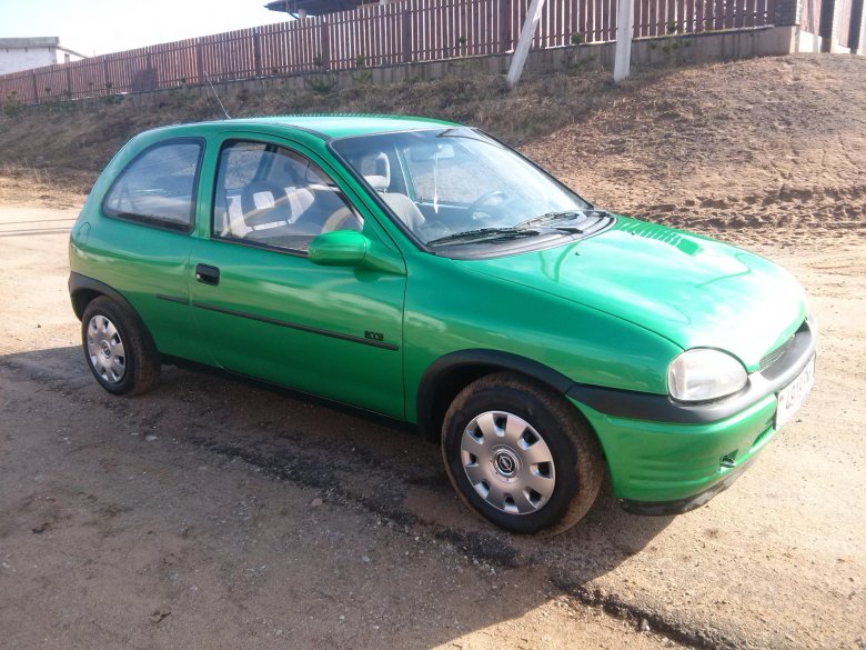 Opel corsa 1996 год