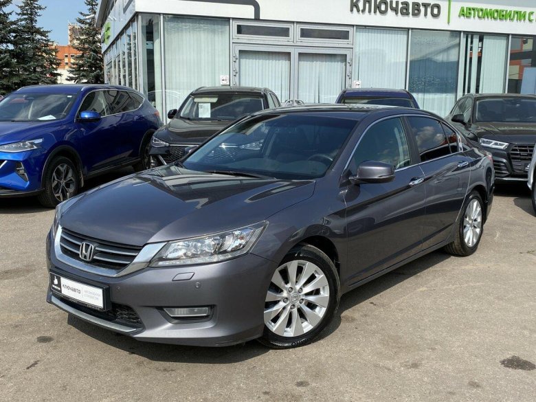 Хонда аккорд 2013 года
