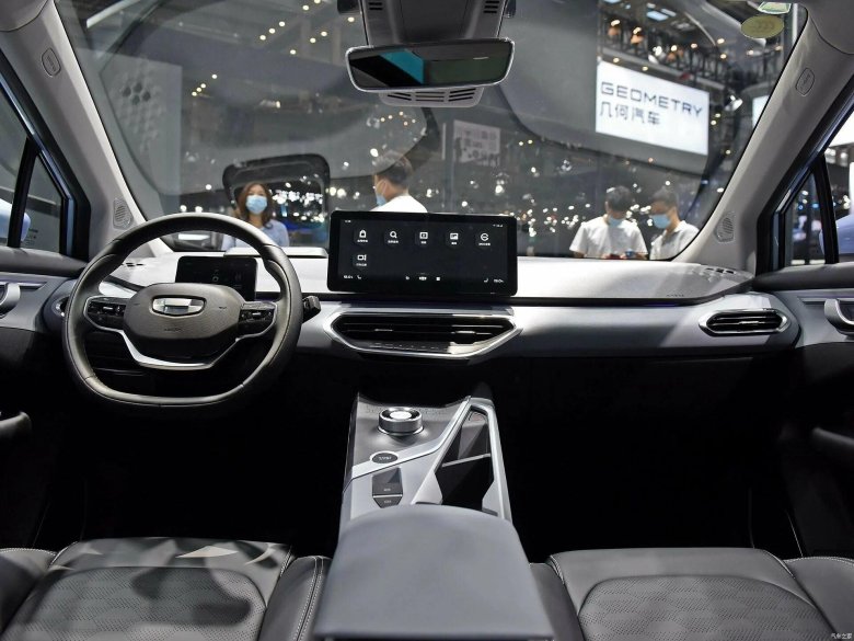 Электрокар Geely Geometry a