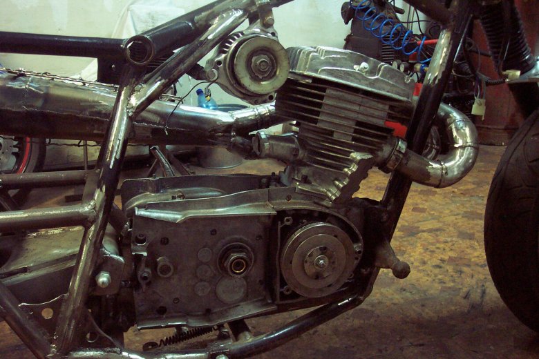 Крепление двигателя ИЖ Планета 5