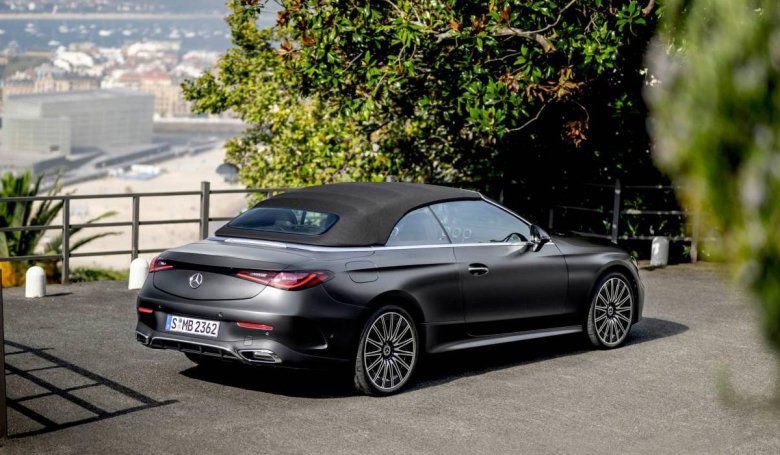 Mercedes benz c class coupe