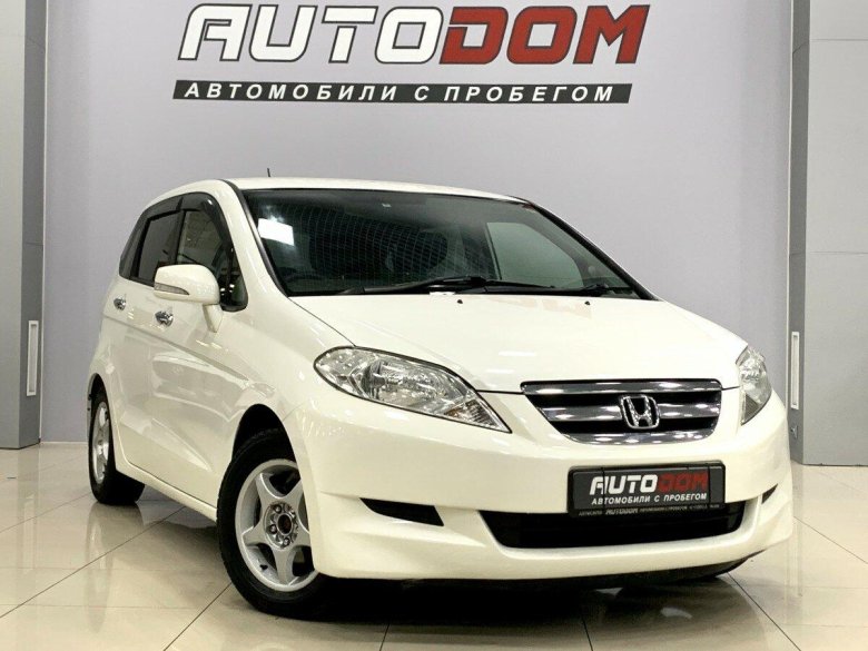 Хонда Эдикс 2004 года