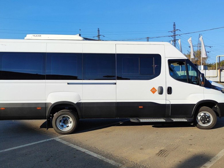 Iveco daily микроавтобус
