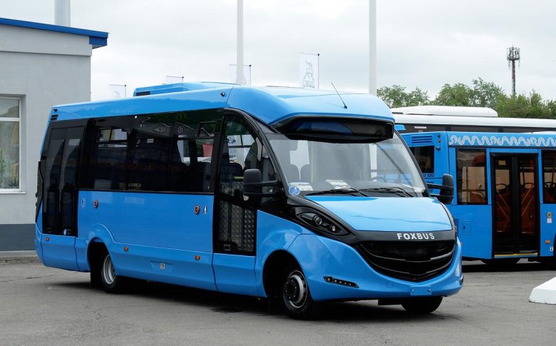 Микроавтобус Ивеко синий