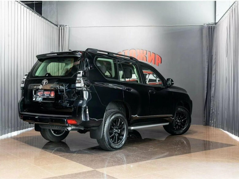 Toyota land cruiser prado 2022