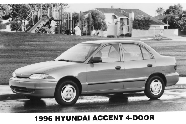 Hyundai Accent 1 поколение