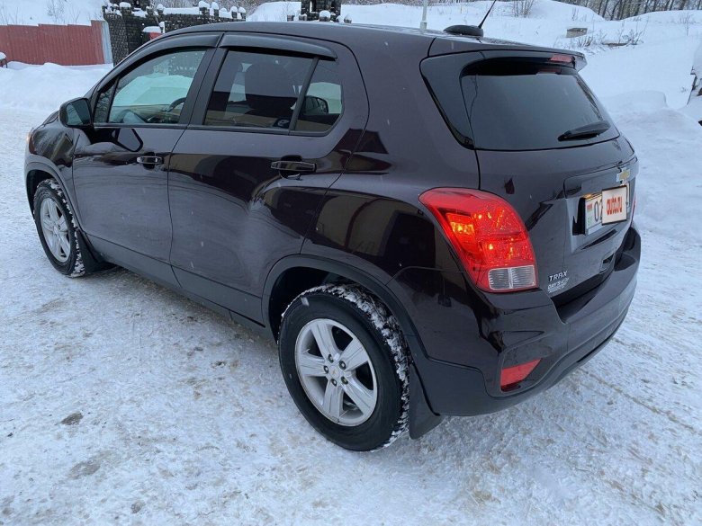 Шевроле трекер 2015 года