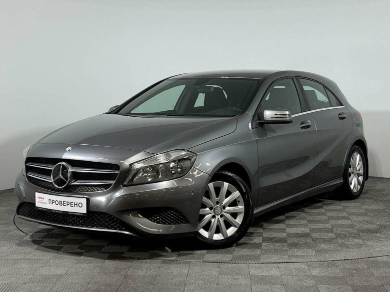 Красный мерседес