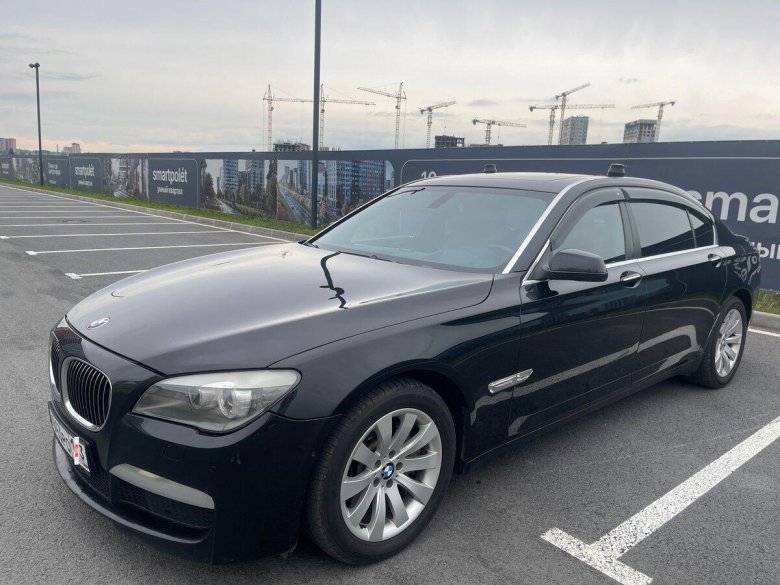 Бмв 7 серии 2015