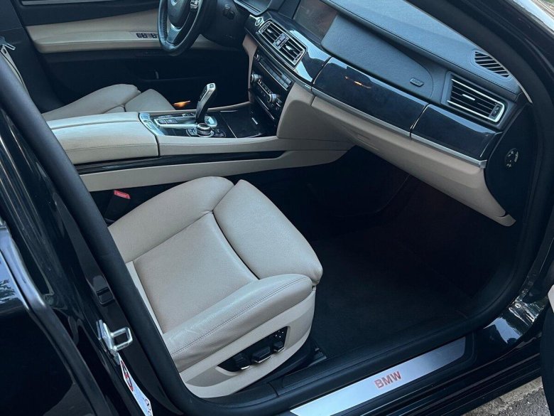 Bmw 750 li xdrive