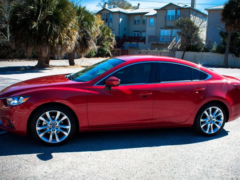 Мазда 6 красная седан