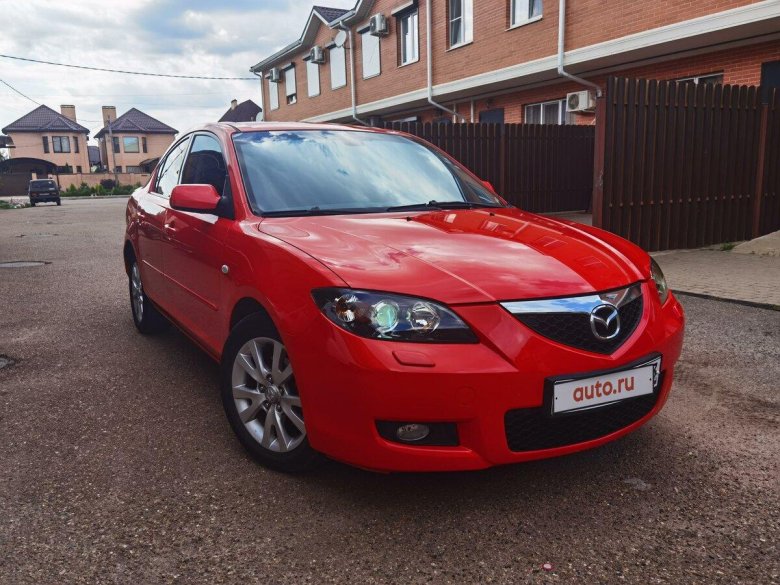 Мазда 3 БК седан красный металлик