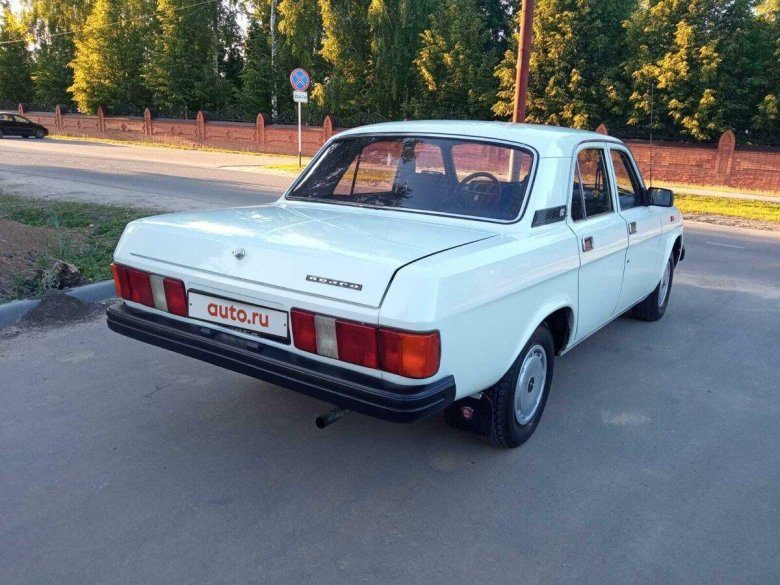 Газ-31029 волга белая