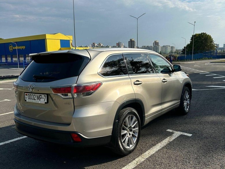 Toyota highlander iii