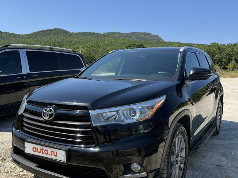 Тойота хайлендер 2014 года