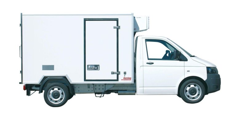 Грузовик рефрижератор сбоку