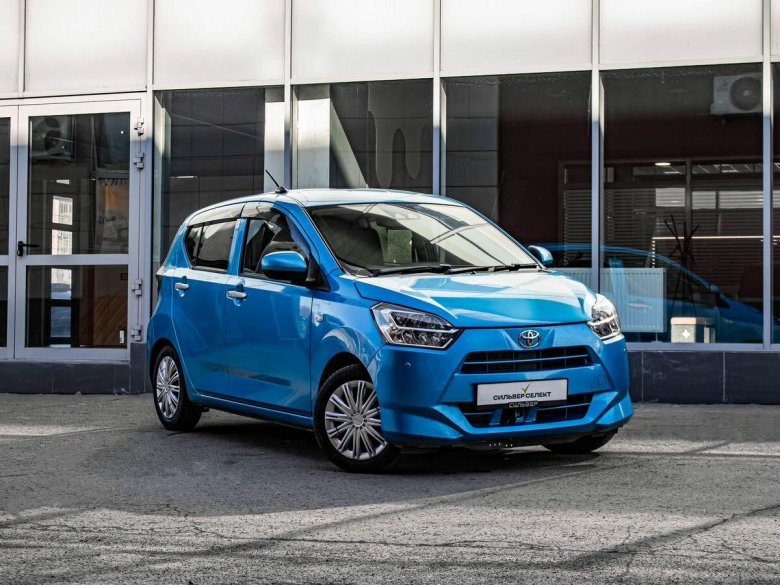 Тойота пиксис эпоч