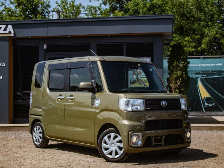 Toyota pixis mega