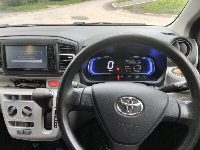 Тойота пиксис