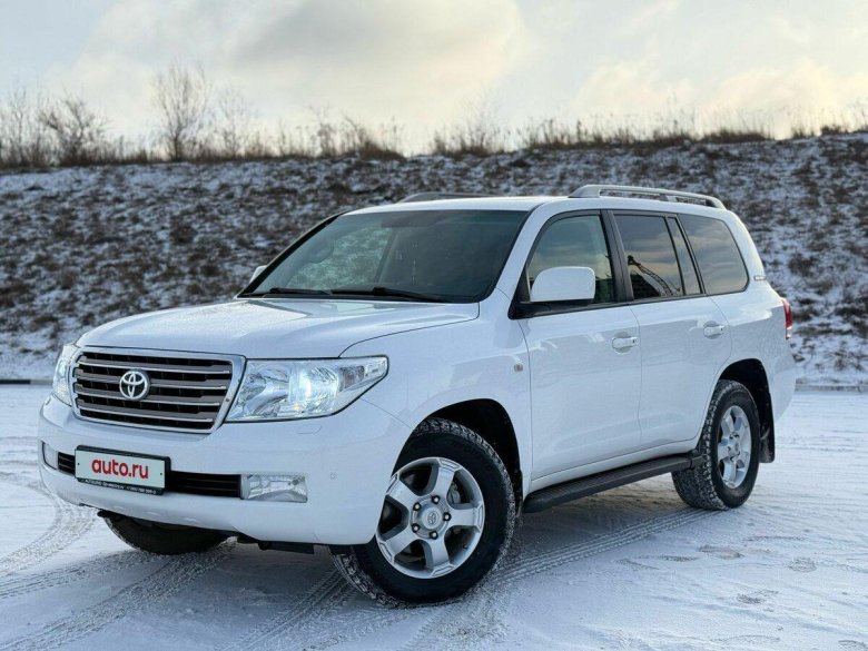 Toyota land cruiser 200 2011