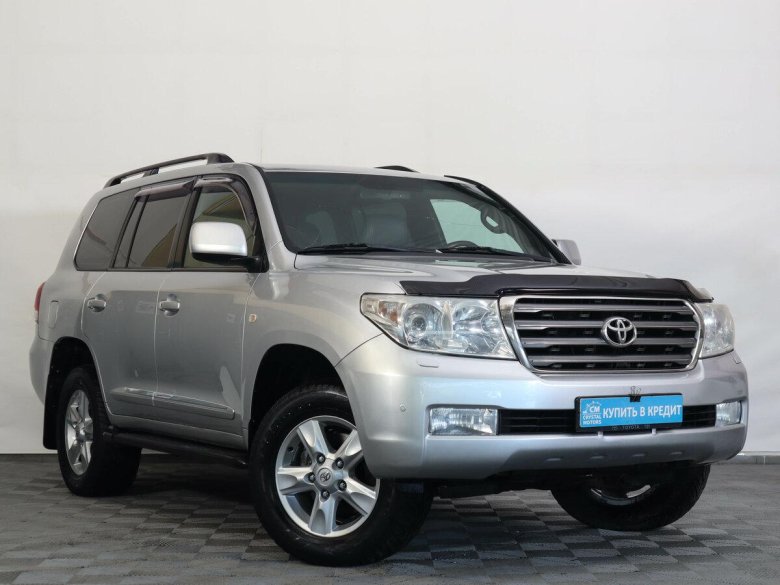 Toyota Land Cruiser 200 2011