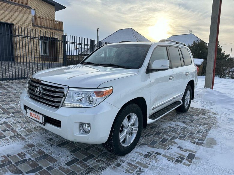 Toyota land cruiser 200 рестайлинг