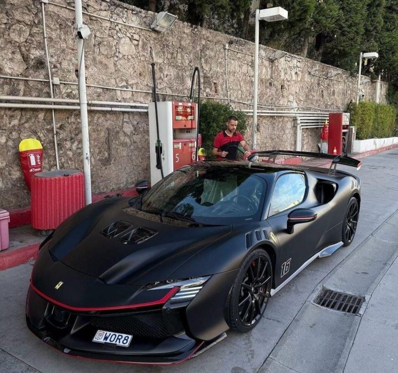 Феррари sf 90 stradale