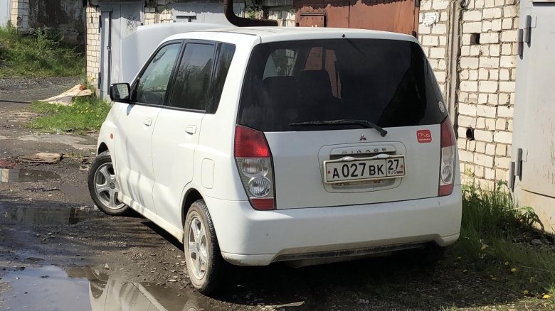 Мицубиси Мираж Динго