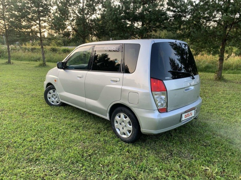 Митсубиси мираж динго 2001