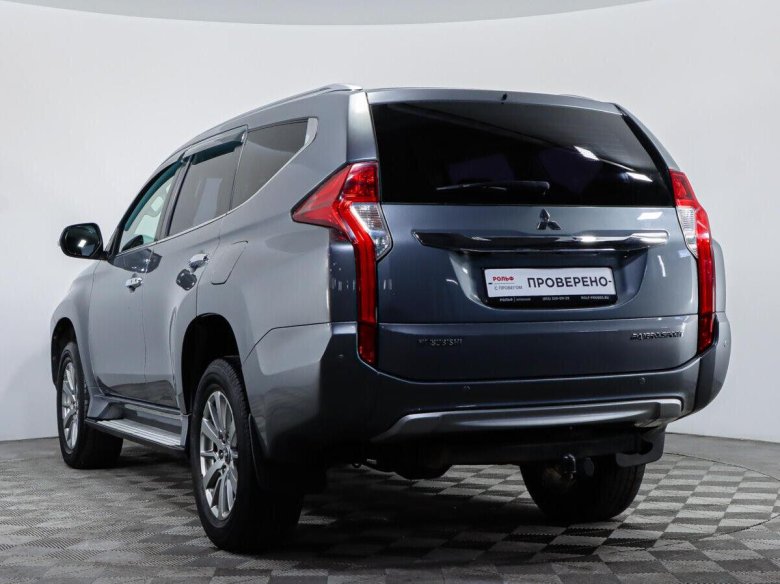 Mitsubishi pajero sport 2