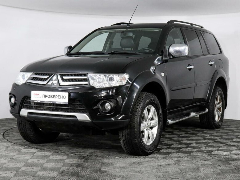 Mitsubishi pajero sport 2014