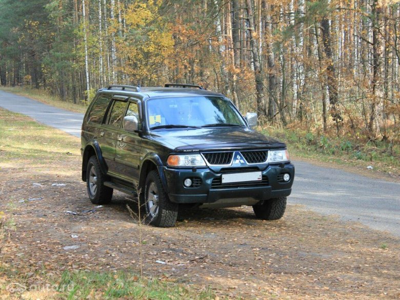 Mitsubishi pajero sport 1