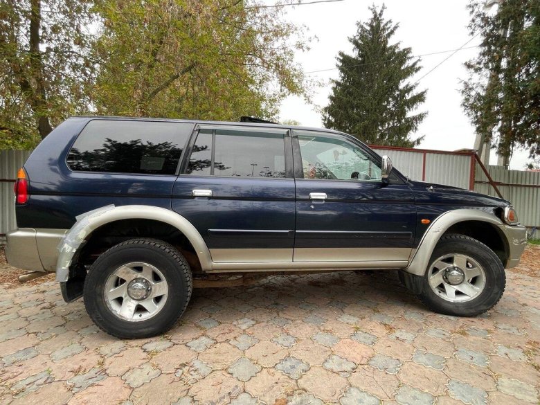 Mitsubishi pajero sport 1 поколение