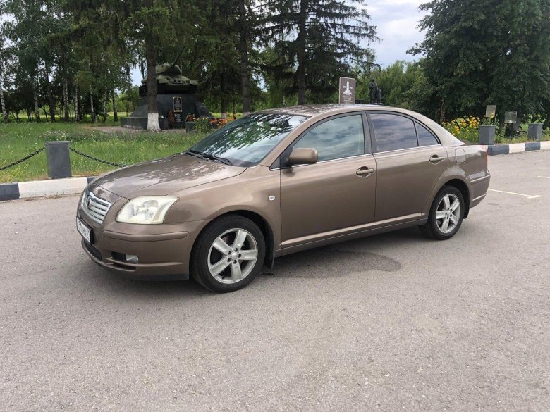 Toyota Avensis с люком