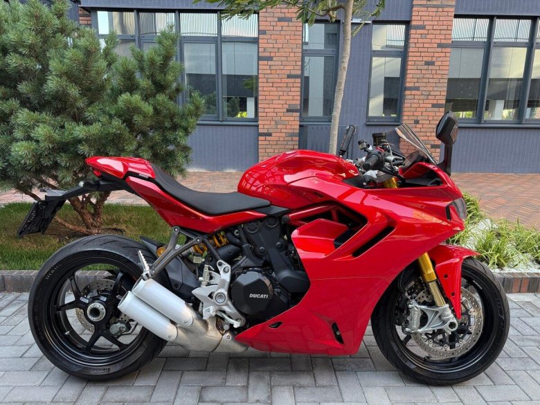 Ducati supersport 950 s