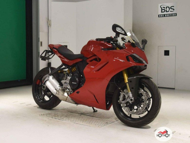 Ducati supersport 937