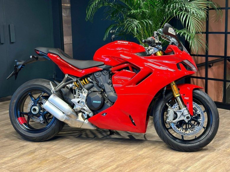 Спортивные мотоцикл