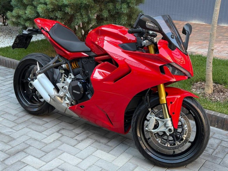 Ducati supersport 950s