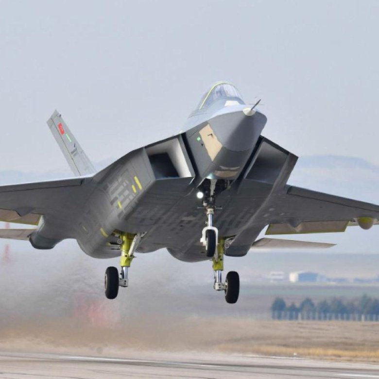 Боевой самолет