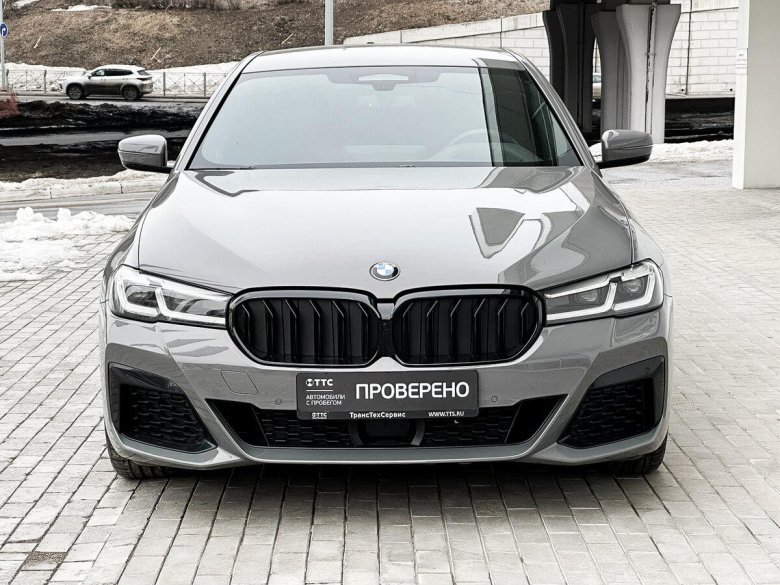 Бмв 5 серии 2020