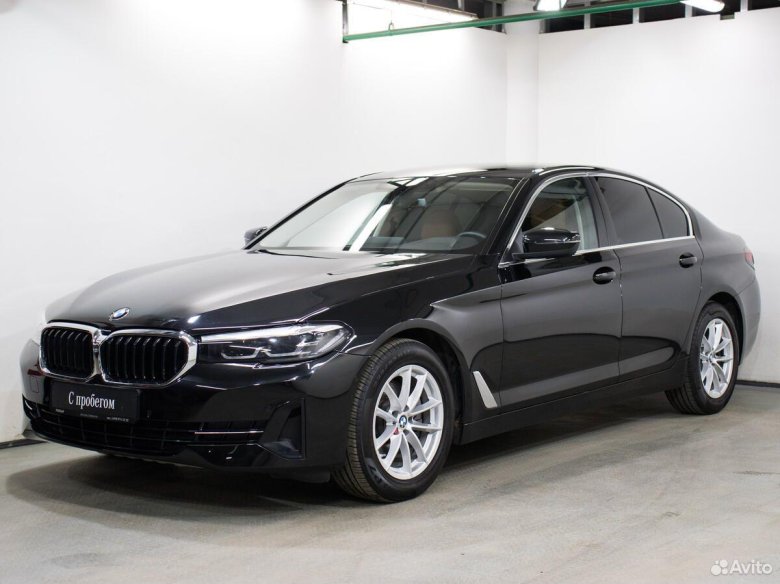 BMW 5 2016 черная