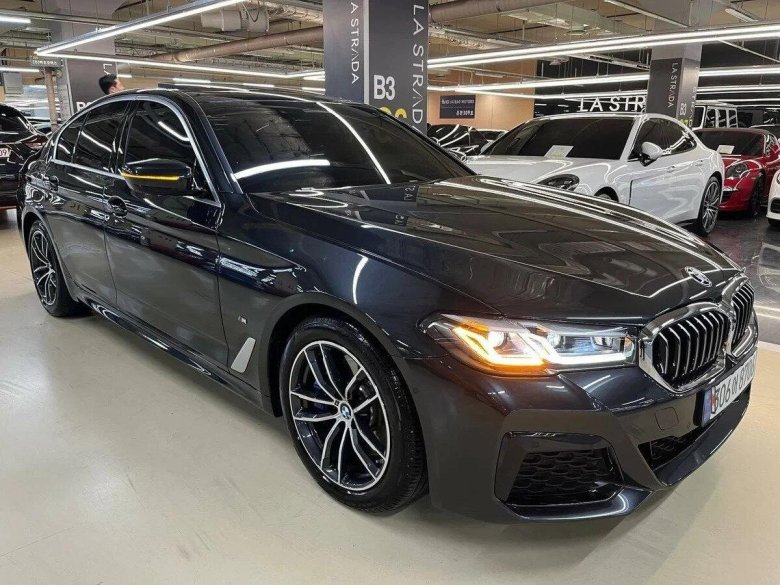 Бмв 5 серии 2021