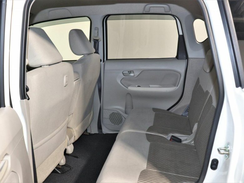 Салон daihatsu move 2006