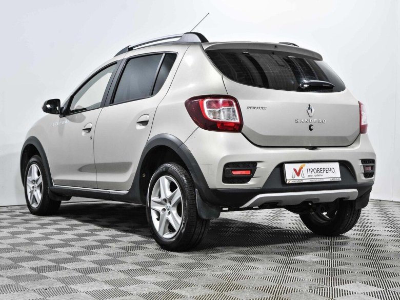 Рено сандеро степвей 2015