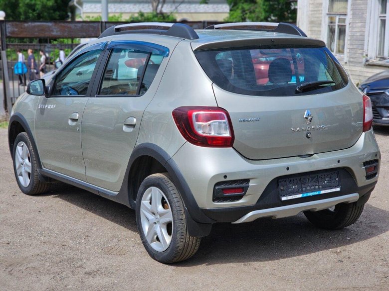 Renault sandero stepway 1
